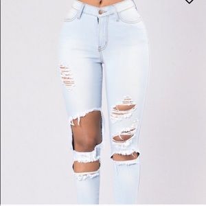Fashion Nova Distressed Beach Jeans